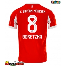 Camisa de Futebol Bayern Munich Leon Goretzka #8 Equipamento Principal 2025-26 Manga Curta